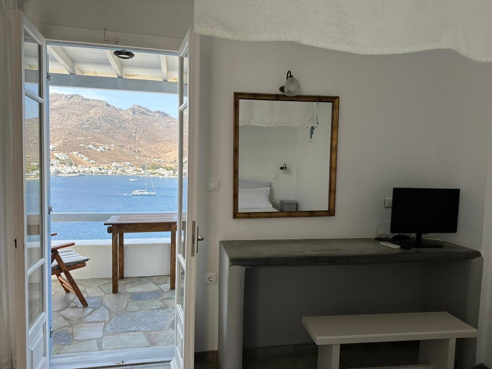 Amfitriti Serifos Livadi  Exterior photo