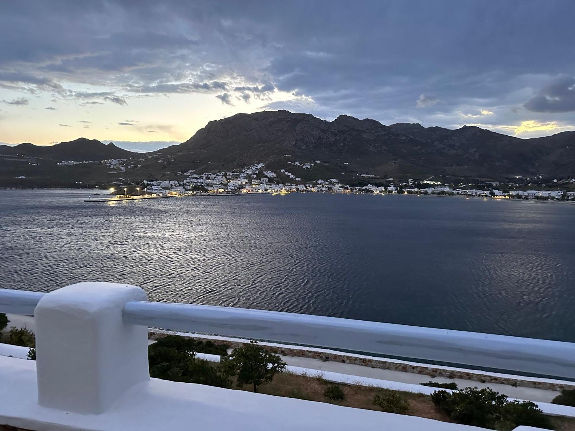 Amfitriti Serifos Livadi  Exterior photo